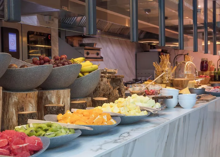 Hotel INNSiDE by Meliá Tenerife Santa Cruz 4*